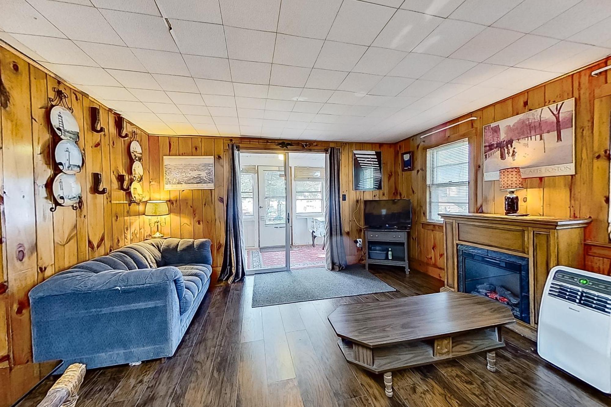 Вилла Balmoral Getaway Moultonborough Экстерьер фото
